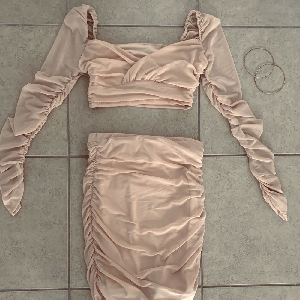 Nude Long sleeve top with skirt